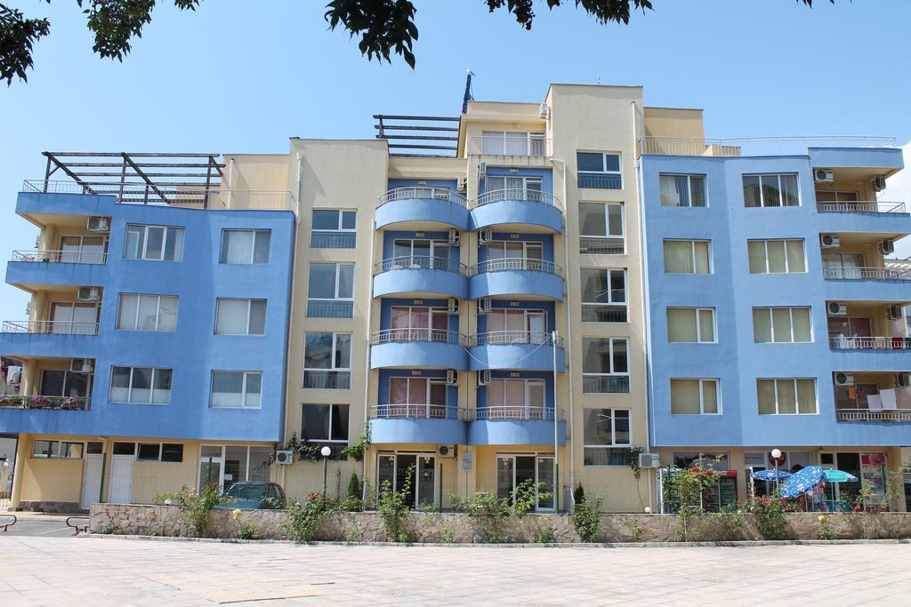 Aqua Blue Apartments Σάνι Μπιτς Εξωτερικό φωτογραφία